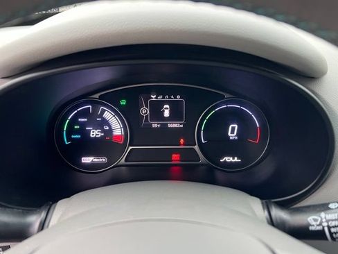Used 2016 Kia Soul EV FWD image 20