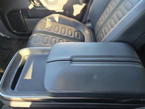 Used 2022 Rivian R1S Launch Edition image 23