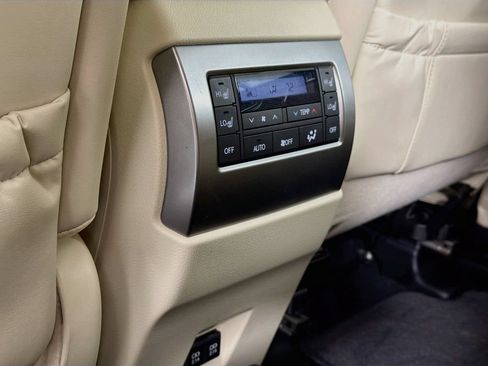 Used 2023 Lexus GX 460 Premium AWD/4WD image 39