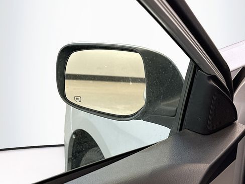 Used 2013 Toyota Corolla LE image 16