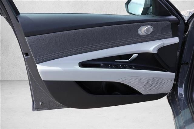 Certified 2026 Hyundai Elantra Limited FWD image 12