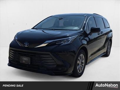 Used 2021 Toyota Sienna LE