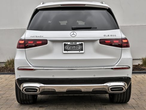 Used 2026 Mercedes-Benz Maybach GLS 600 4MATIC image 6