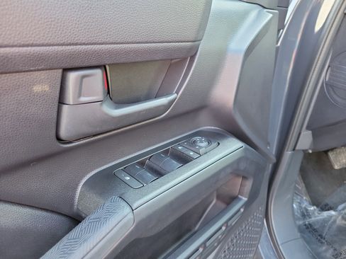 Used 2025 Toyota 4Runner SR5 image 18