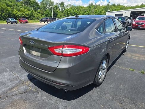 Used 2014 Ford Fusion SE FWD image 5