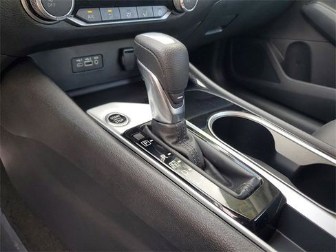 Used 2024 Nissan Altima 2.5 SV image 26