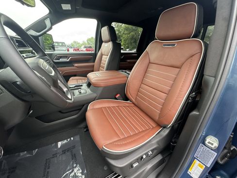 New 2026 GMC Sierra 2500 Denali Ultimate AWD/4WD image 13