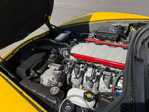 Used 2006 Chevrolet Corvette Z06 w/ Preferred Equipment Group RWD image 23