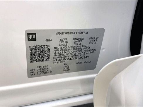 Certified 2025 Buick Encore GX Avenir w/ Avenir Technology Package image 33