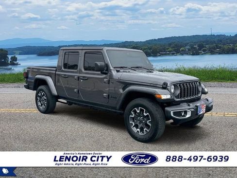 Used 2025 Jeep Gladiator Sport w/ Premium Package image 1
