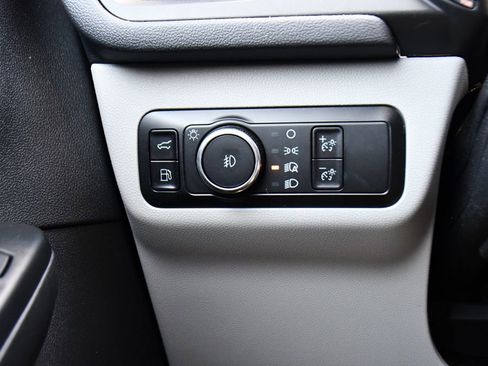 Used 2023 Ford Escape Platinum w/ Premium Technology Package AWD/4WD image 38