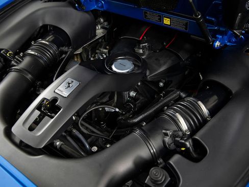 Certified 2019 Ferrari 488 Pista Spider RWD image 38