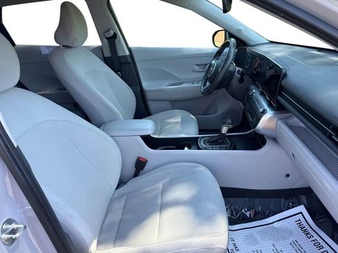 Used 2024 Hyundai Kona SEL AWD/4WD image 14