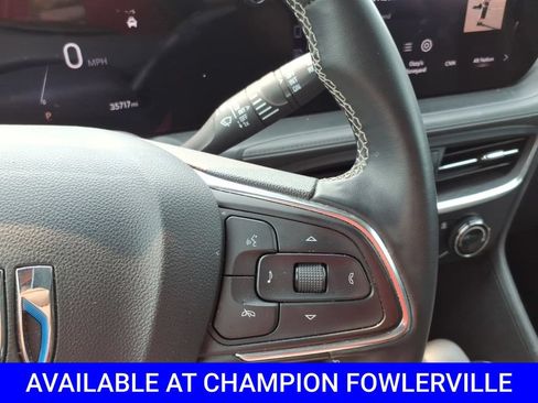 Used 2025 Buick Encore GX Preferred FWD image 7