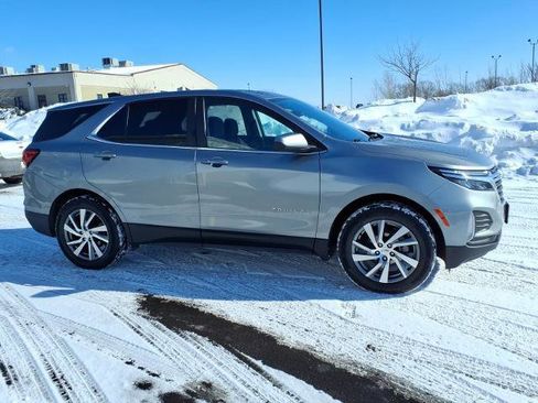 Used 2023 Chevrolet Equinox LT image 4