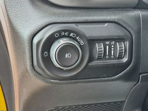 Used 2018 Jeep Wrangler Unlimited Sport S AWD/4WD image 11