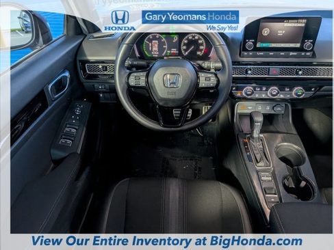 Used 2025 Honda Civic Sport image 16