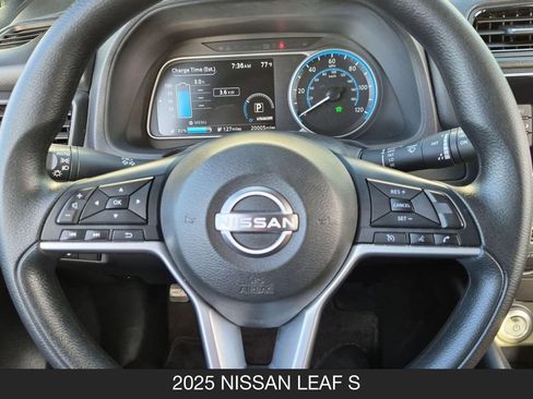 Certified 2025 Nissan Leaf S FWD image 12