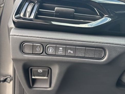 Used 2022 Acura MDX SH-AWD w/ Technology Package image 18