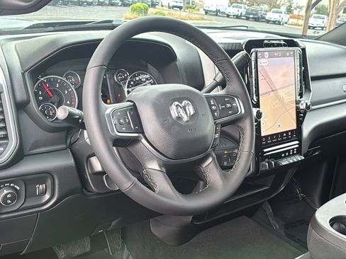 New 2026 RAM 2500 Big Horn AWD/4WD image 21