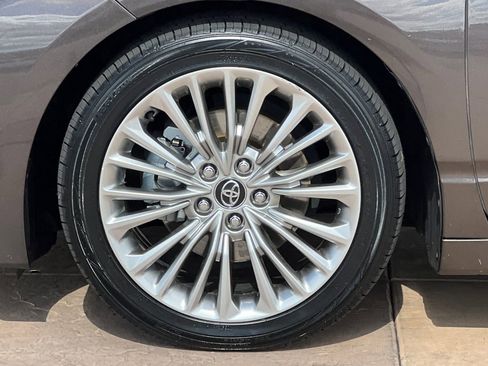 Certified 2020 Toyota Avalon Limited image 34