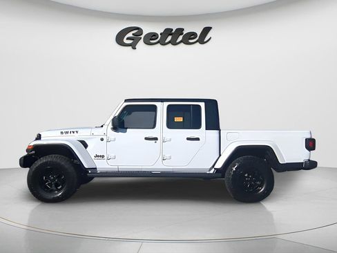 Used 2022 Jeep Gladiator Willys image 15