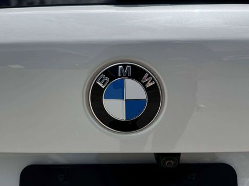 Used 2022 BMW X5 xDrive40i w/ Premium Package AWD/4WD image 16