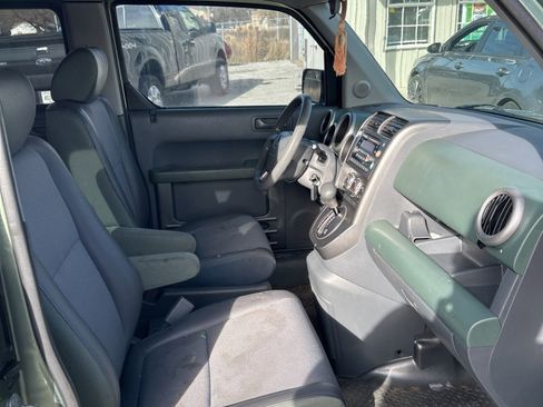 Used 2004 Honda Element EX image 18