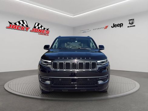 Used 2024 Jeep Wagoneer 4WD w/ Premium Group I image 14