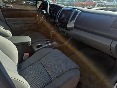 Used 2013 Toyota Tacoma 4x4 Double Cab w/ TRD Sport Pkg image 12