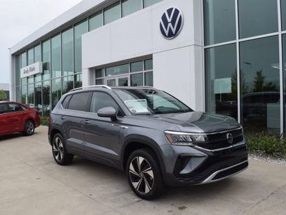 New 2024 Volkswagen Taos SE