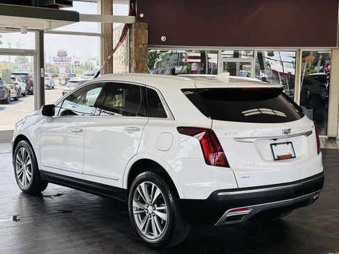 Used 2024 Cadillac XT5 Premium Luxury AWD/4WD image 13
