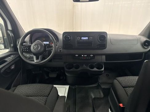 Used 2021 Mercedes-Benz Sprinter 3500 w/ Swivel Seat Package image 20