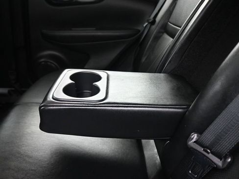 Used 2022 Nissan Rogue Sport SL w/ Premium Package image 34