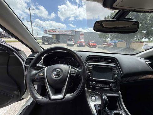 Used 2016 Nissan Maxima Platinum FWD image 5