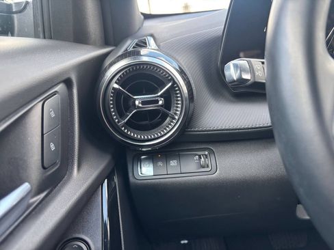Used 2025 Chevrolet Equinox LT FWD image 34
