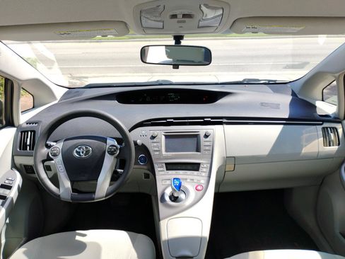 Used 2012 Toyota Prius Three image 40
