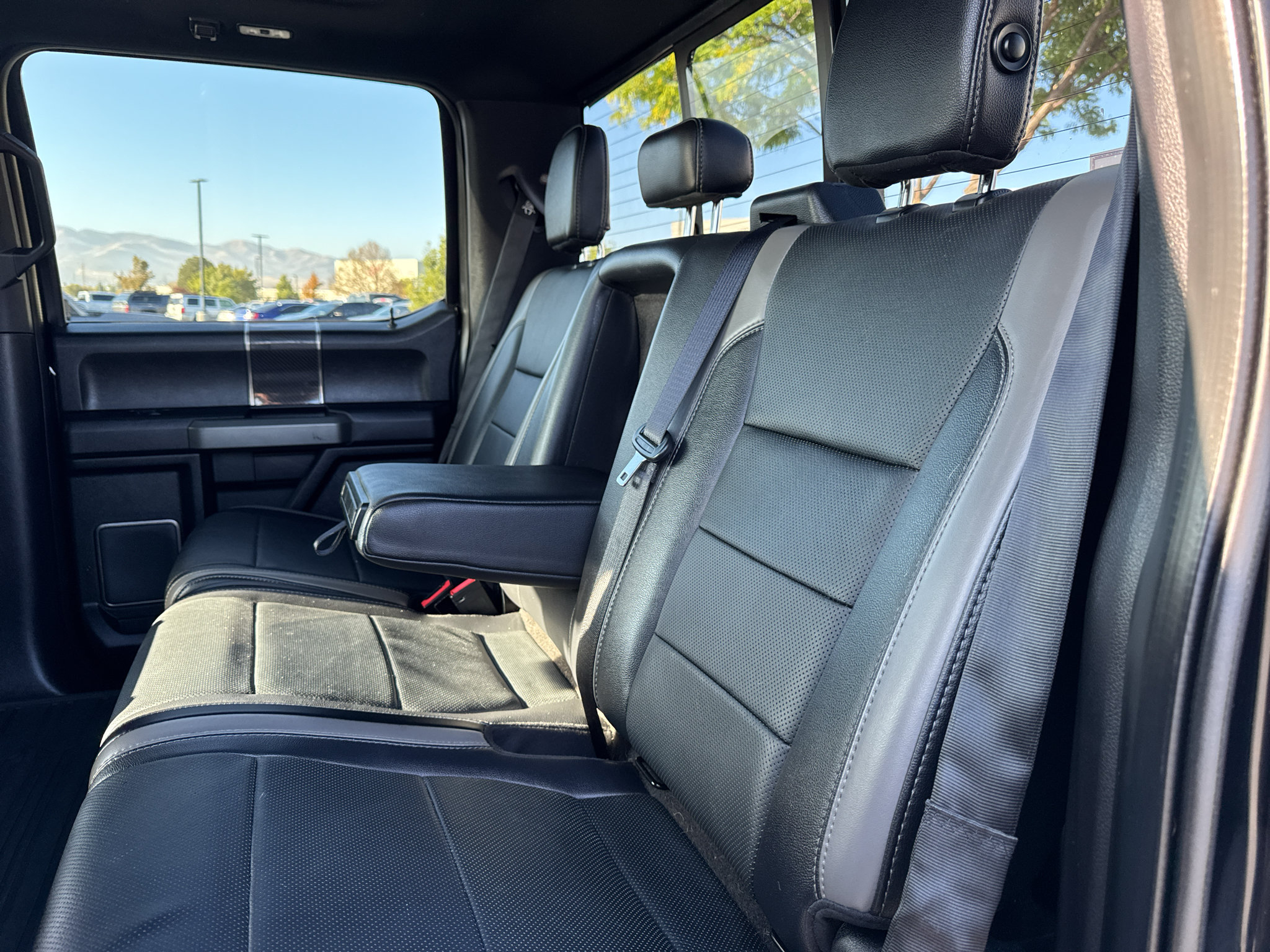 Used 2018 Ford F150 Raptor w/ Equipment Group 802A Luxury AWD/4WD image 8