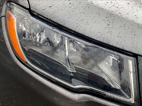 Used 2020 Jeep Compass Limited image 27