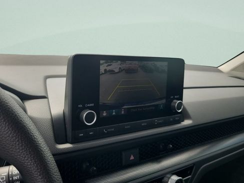 Used 2024 Honda CR-V EX image 16