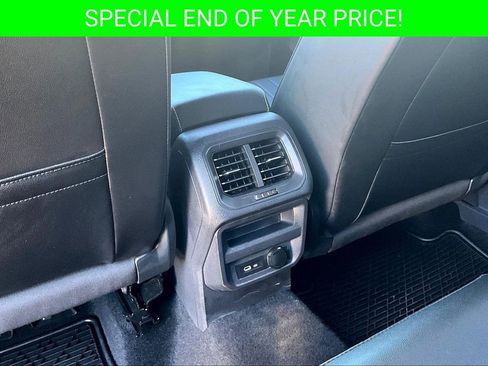 Used 2023 Volkswagen Tiguan SE R-Line image 10