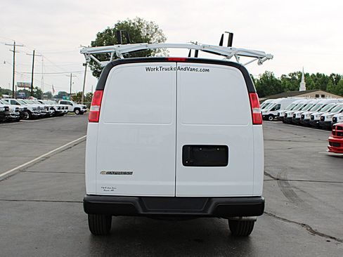 Used 2024 Chevrolet Express 2500 w/ Driver Convenience Package RWD image 17