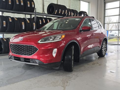 Used 2022 Ford Escape Titanium image 13