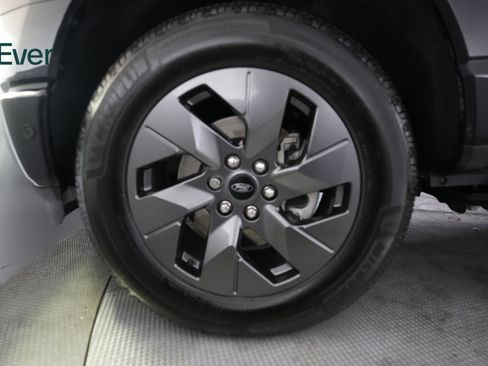 Used 2022 Ford F150 Lightning Lariat AWD/4WD image 13