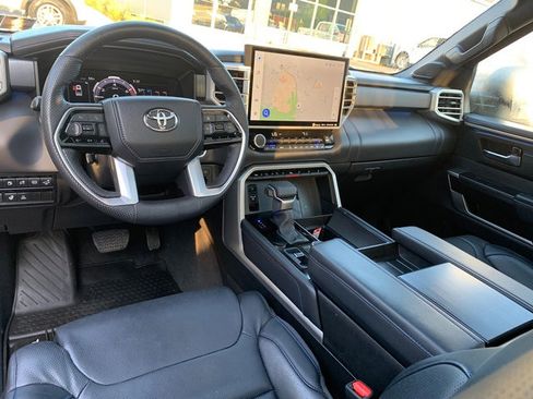 Used 2024 Toyota Tundra Platinum AWD/4WD image 21