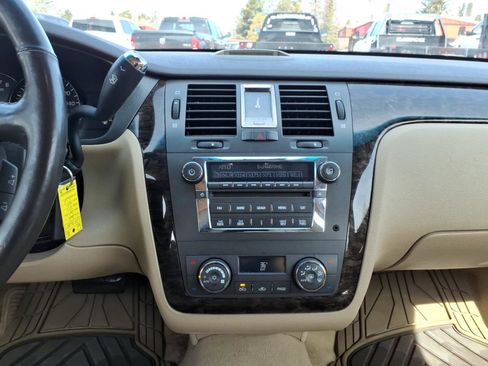 Used 2008 Cadillac DTS image 16