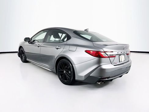 Used 2025 Toyota Camry SE w/ Convenience Package FWD image 7