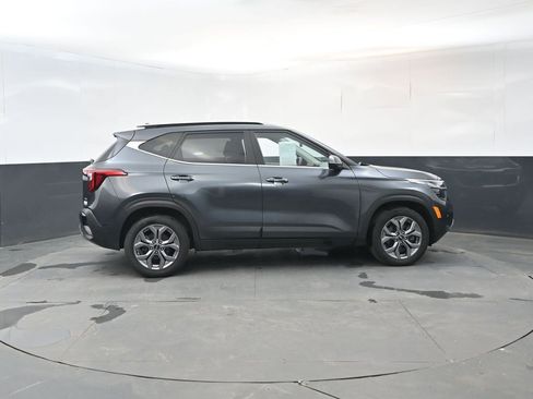Used 2024 Kia Seltos S image 6
