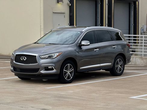 Used 2019 INFINITI QX60 Luxe FWD image 3