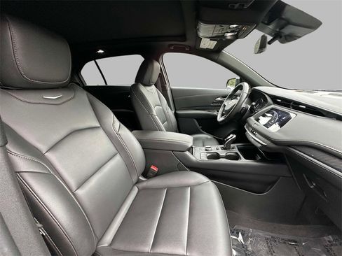 Certified 2022 Cadillac XT4 Sport w/ Enhanced Visibility Package image 14